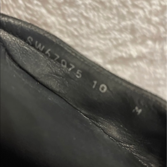 Stuart Weitzman black suede Heels size 10 - Picture 7 of 7